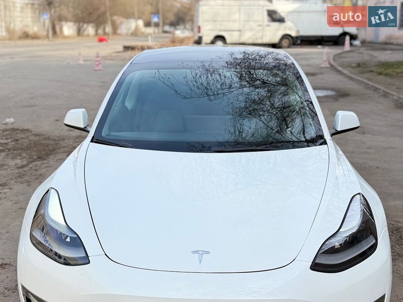 Седан Tesla Model 3 2022 в Києві