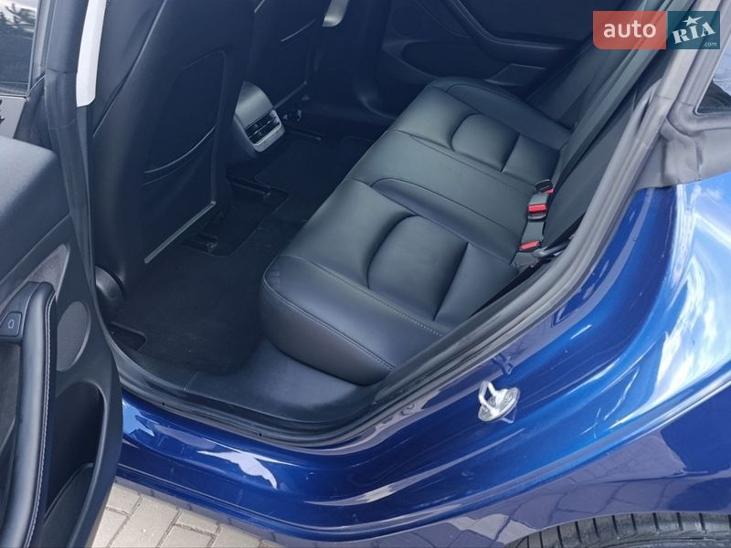 Седан Tesla Model 3 2022 в Луцке фото 43 Седан Tesla Model 3 2022 в Луцке