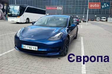 Седан Tesla Model 3 2022 в Луцьку