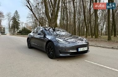 Седан Tesla Model 3 2018 в Черновцах