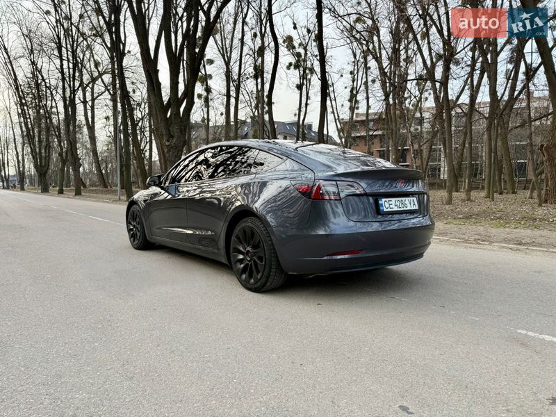 Седан Tesla Model 3 2018 в Черновцах