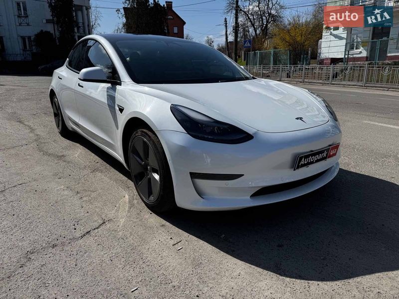 Седан Tesla Model 3 2022 в Киеве фото 3 Седан Tesla Model 3 2022 в Киеве