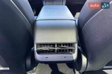 Седан Tesla Model 3 2022 в Киеве