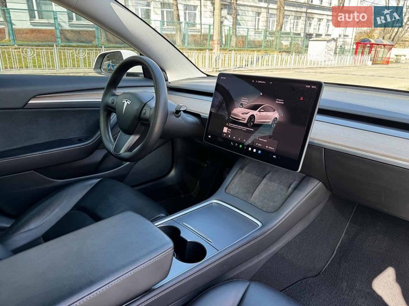 Седан Tesla Model 3 2022 в Киеве фото 35 Седан Tesla Model 3 2022 в Киеве