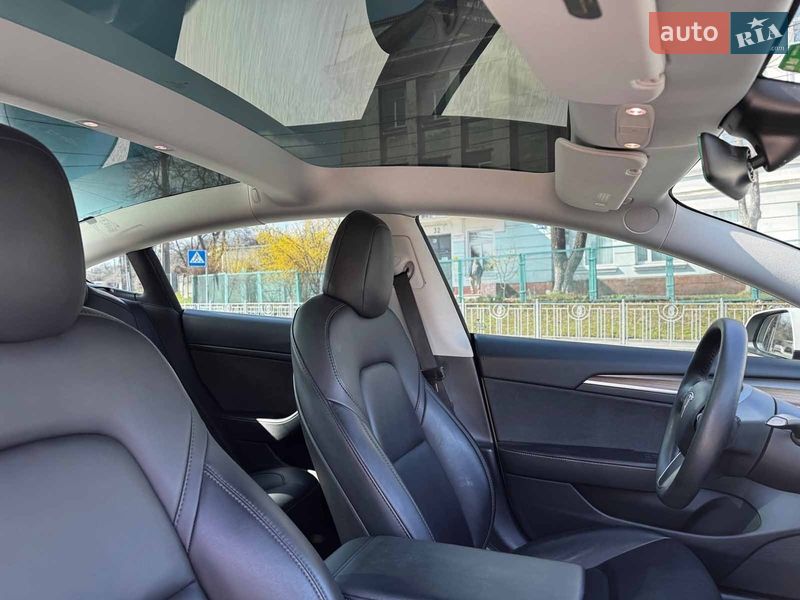 Седан Tesla Model 3 2022 в Киеве фото 37 Седан Tesla Model 3 2022 в Киеве