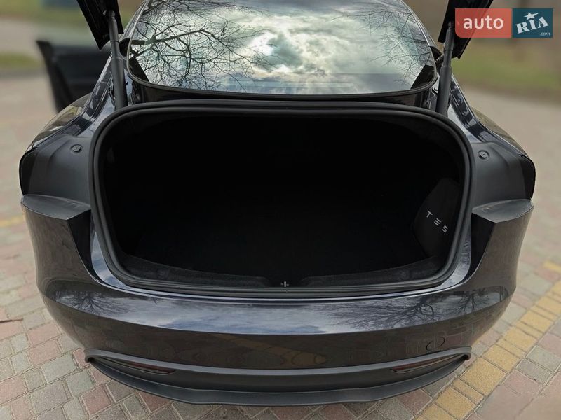 Седан Tesla Model 3 2024 в Кропивницком фото 9 Седан Tesla Model 3 2024 в Кропивницком