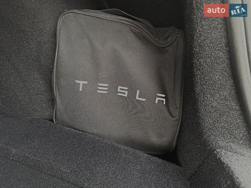 Седан Tesla Model 3 2024 в Кропивницком фото 11 Седан Tesla Model 3 2024 в Кропивницком