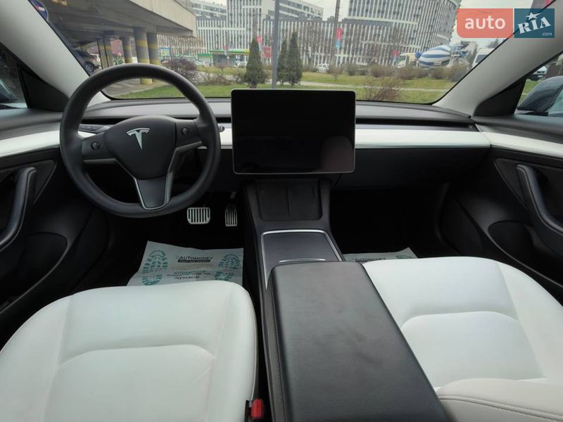Седан Tesla Model 3 2022 в Львове фото 11 Седан Tesla Model 3 2022 в Львове