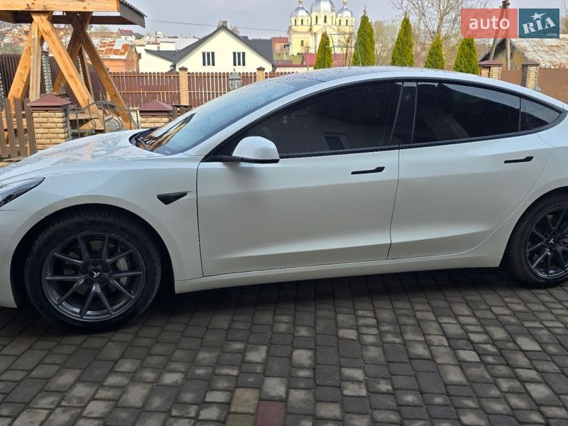 Седан Tesla Model 3 2023 в Львове фото 5 Седан Tesla Model 3 2023 в Львове