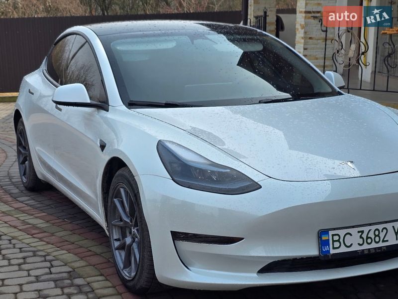 Седан Tesla Model 3 2023 в Львове фото 3 Седан Tesla Model 3 2023 в Львове
