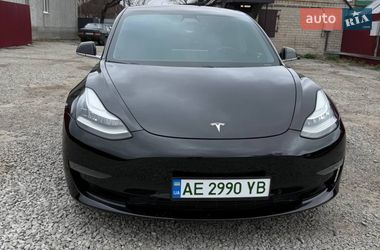Седан Tesla Model 3 2019 в Павлограді