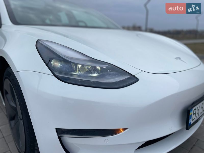 Седан Tesla Model 3 2021 в Здолбунове фото 4 Седан Tesla Model 3 2021 в Здолбунове