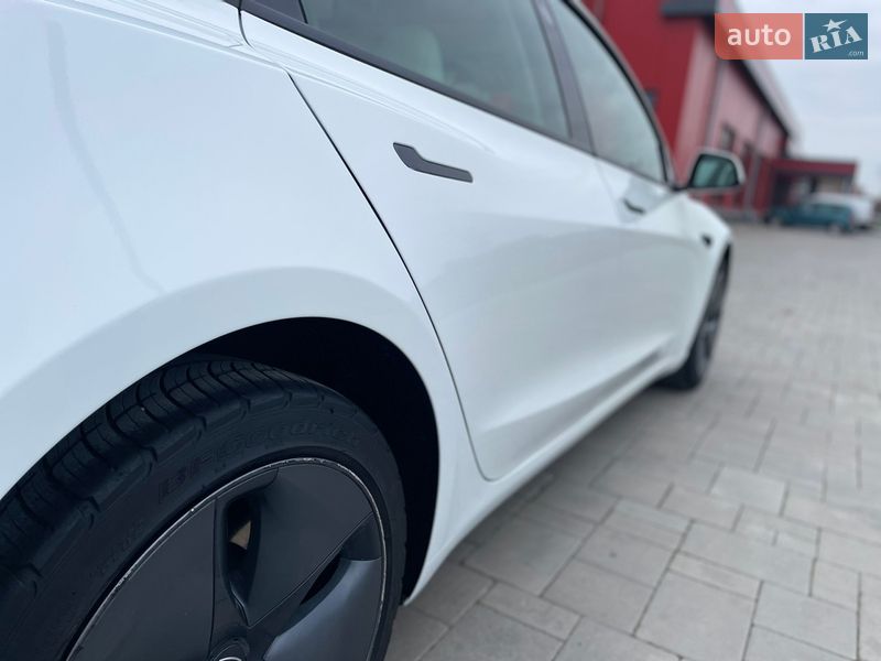 Седан Tesla Model 3 2021 в Здолбунове фото 22 Седан Tesla Model 3 2021 в Здолбунове