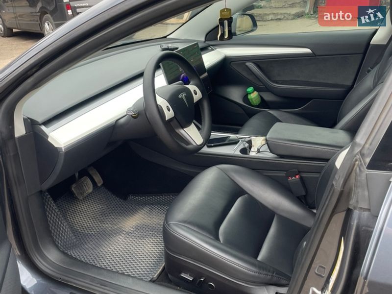 Седан Tesla Model 3 2022 в Хмельницком фото 10 Седан Tesla Model 3 2022 в Хмельницком