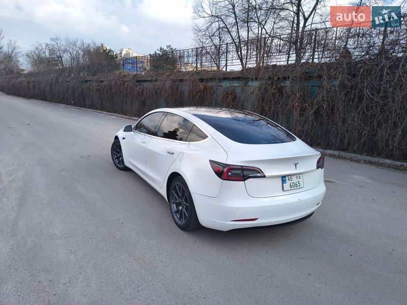 Седан Tesla Model 3 2020 в Днепре фото 6 Седан Tesla Model 3 2020 в Днепре