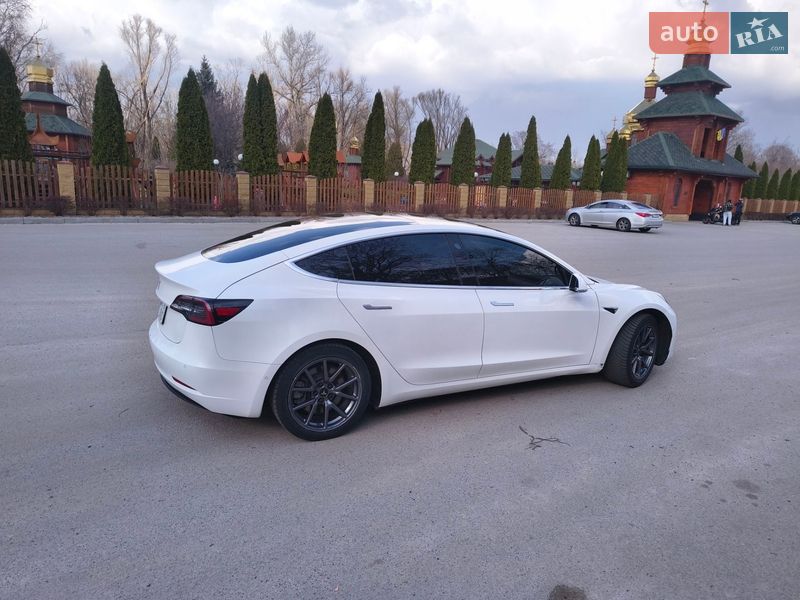 Седан Tesla Model 3 2020 в Днепре фото 8 Седан Tesla Model 3 2020 в Днепре