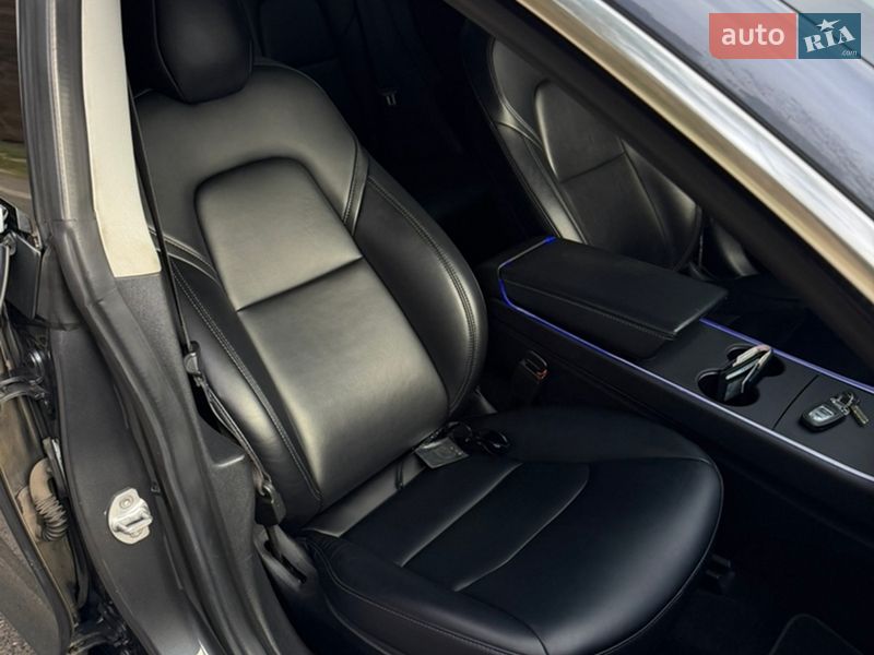 Седан Tesla Model 3 2018 в Ковеле