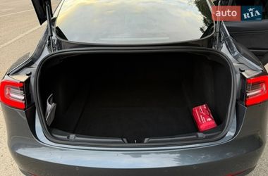 Седан Tesla Model 3 2018 в Ковелі