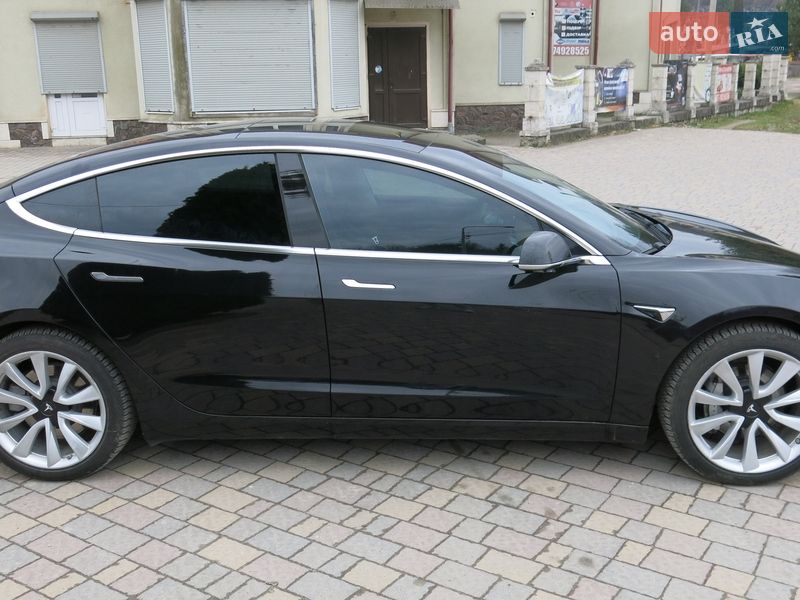 Седан Tesla Model 3 2020 в Львове фото 17 Седан Tesla Model 3 2020 в Львове