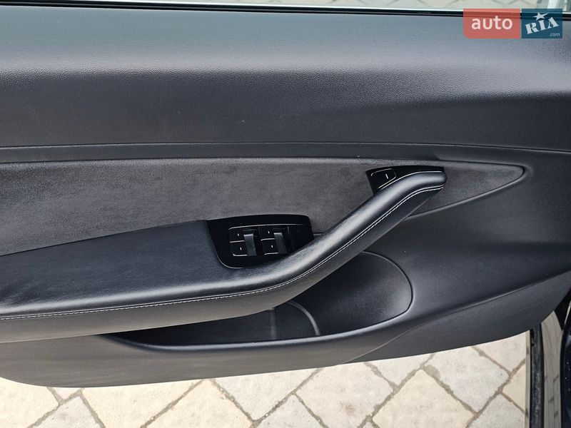 Седан Tesla Model 3 2020 в Львове фото 39 Седан Tesla Model 3 2020 в Львове