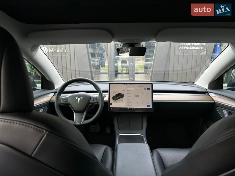 Седан Tesla Model 3 2023 в Львові фото 13 Седан Tesla Model 3 2023 в Львові