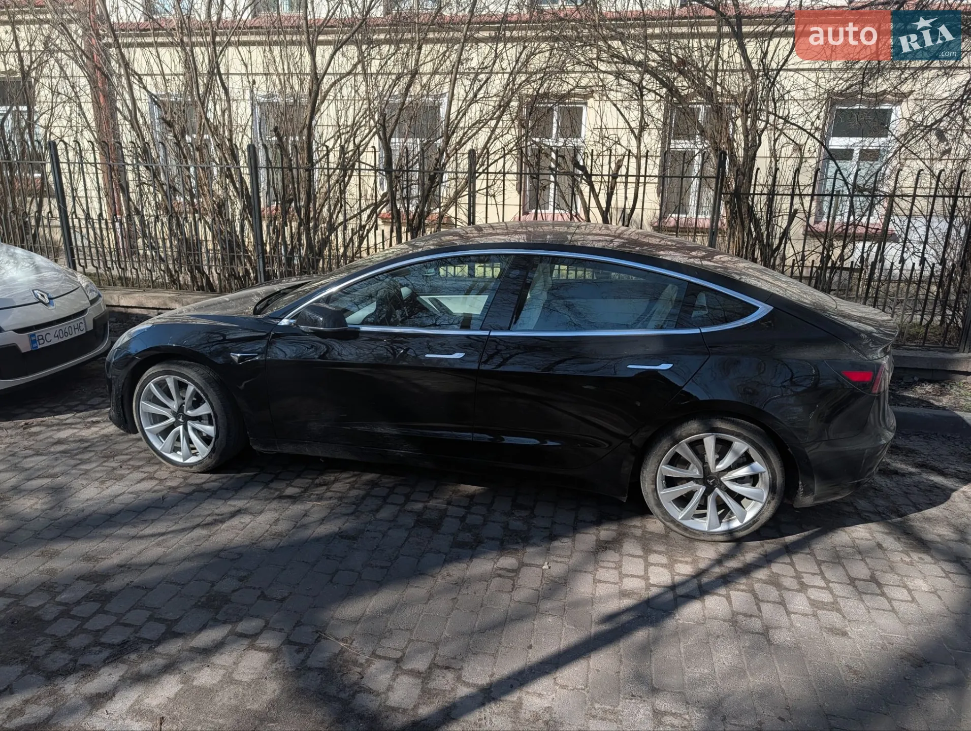 2019 Tesla Model 3 - мініатюра 3