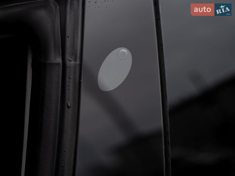 Седан Tesla Model 3 2018 в Житомирі