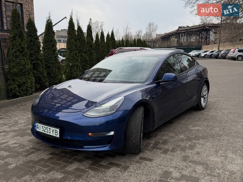 Tesla Model 3 2021