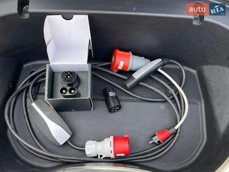 Седан Tesla Model 3 2019 в Львове фото 11 Седан Tesla Model 3 2019 в Львове