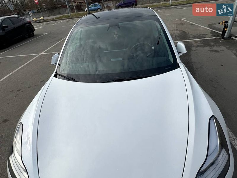 Седан Tesla Model 3 2019 в Києві