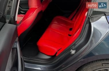 Седан Tesla Model 3 2021 в Києві