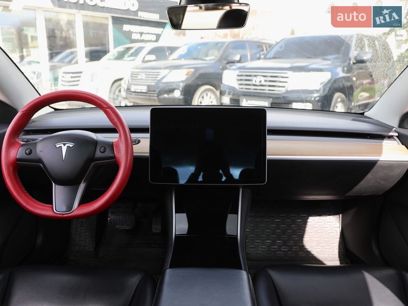 Седан Tesla Model 3 2019 в Харькове