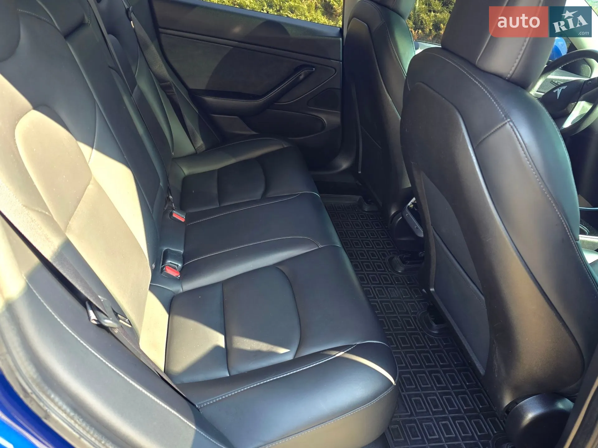 2019 Tesla Model 3 - мініатюра 37