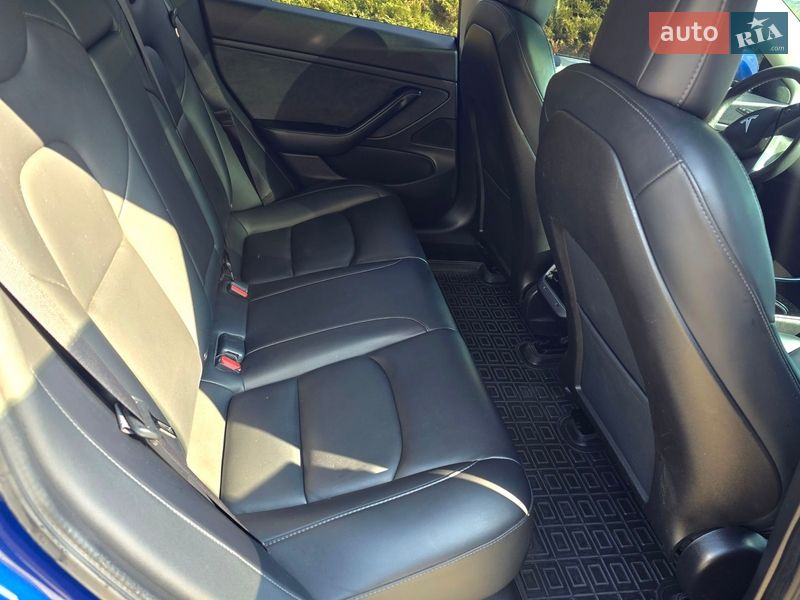 Седан Tesla Model 3 2019 в Полтаве