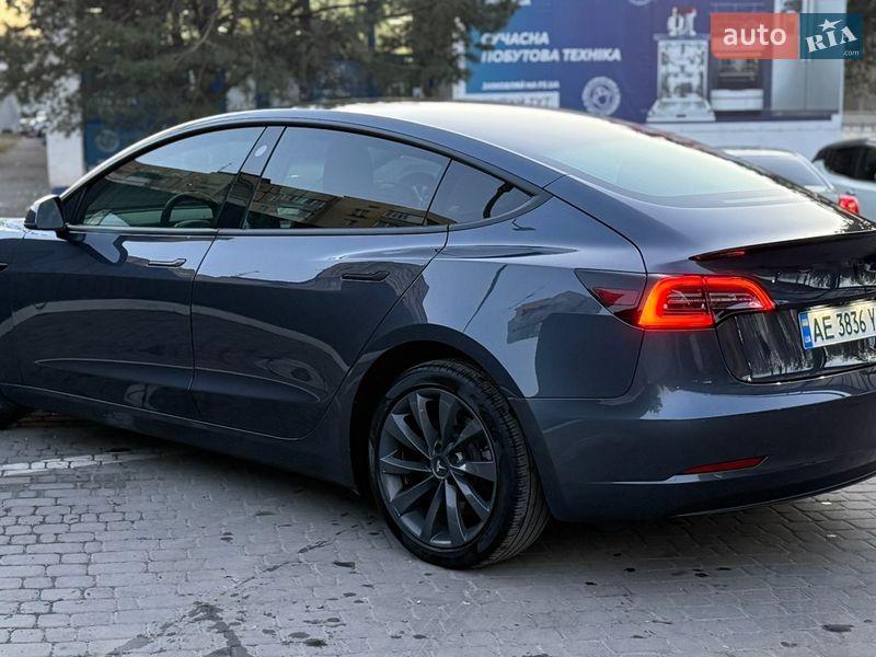 Седан Tesla Model 3 2020 в Дніпрі фото 3 Седан Tesla Model 3 2020 в Дніпрі