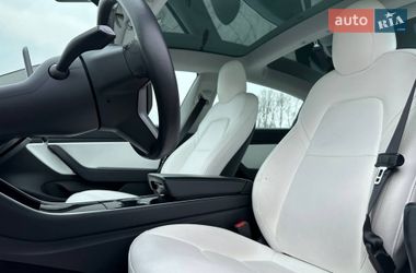 Седан Tesla Model 3 2019 в Ивано-Франковске