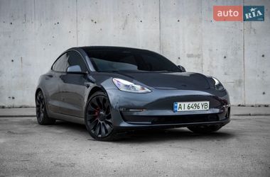 Седан Tesla Model 3 2022 в Києві