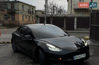 Седан Tesla Model 3 2022 в Одессе