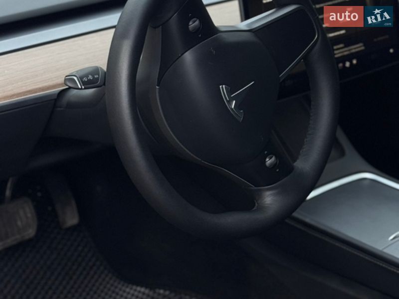Седан Tesla Model 3 2022 в Одесі