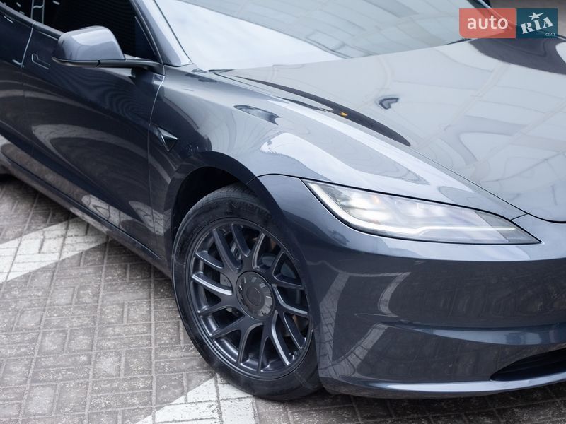 Седан Tesla Model 3 2024 в Киеве фото 16 Седан Tesla Model 3 2024 в Киеве