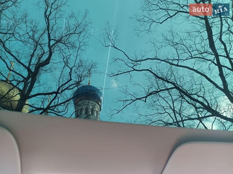 Седан Tesla Model 3 2019 в Киеве