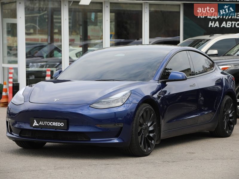 Tesla Model 3 2022