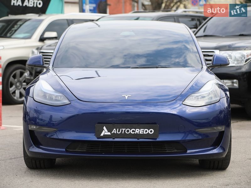 Седан Tesla Model 3 2022 в Харкові