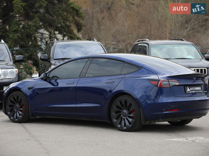 Седан Tesla Model 3 2022 в Харкові