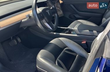 Седан Tesla Model 3 2018 в Києві