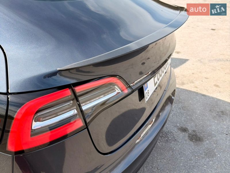 Седан Tesla Model 3 2022 в Запорожье