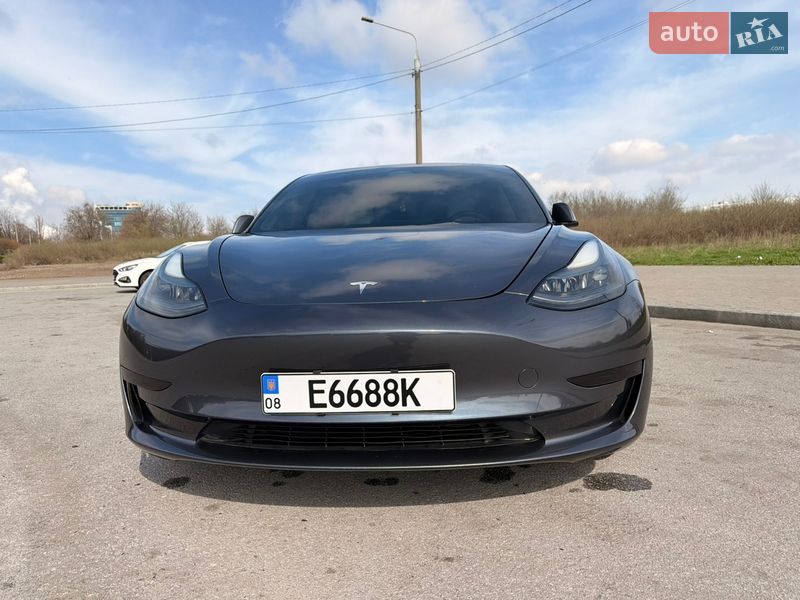 Седан Tesla Model 3 2022 в Запорожье