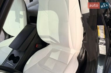 Седан Tesla Model 3 2022 в Запорожье