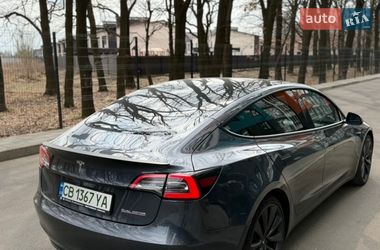 Седан Tesla Model 3 2019 в Чернигове