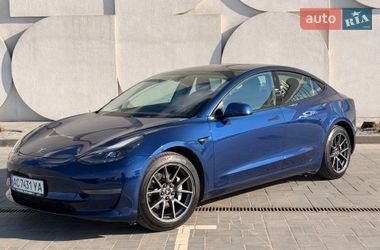 Седан Tesla Model 3 2021 в Луцьку